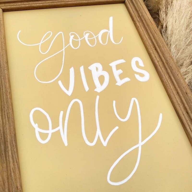 Cartel Frase Línea Pastel