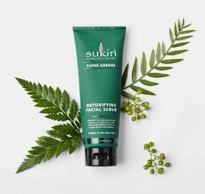 Sukin Super Greens Detoxifing Facial Scrub