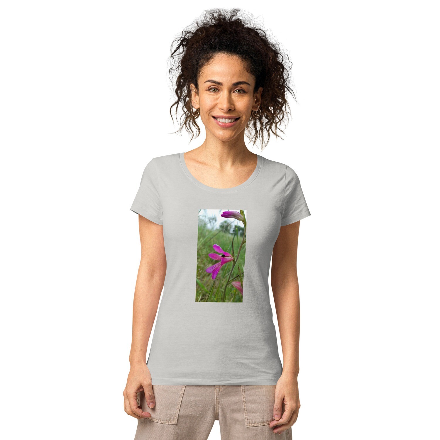 Women’s basic organic t-shirt