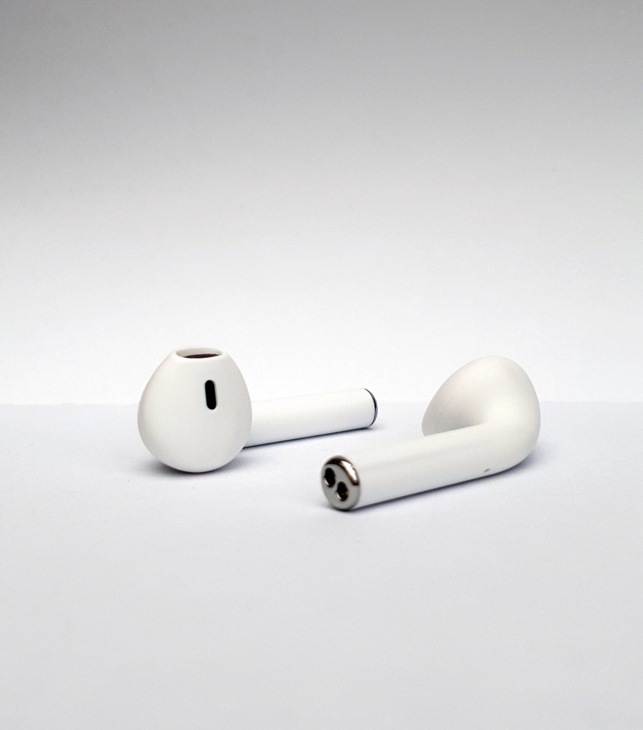i12 Bluetooth Earbuds