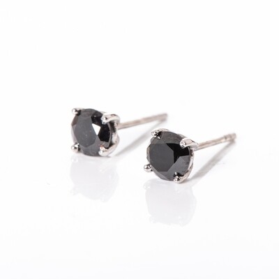 Round Brilliant-cut Black Diamond Studs Round Brilliant-cut Black Diamond Studs