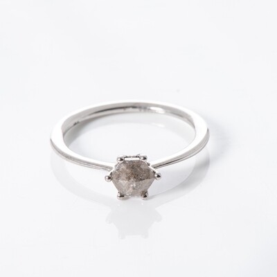 18K White Gold Ring 18K White Gold Ring