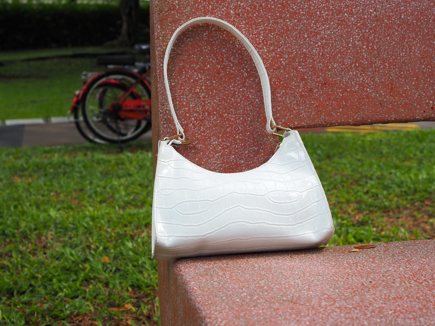 Croc-effect Baguette Bag - WHITE
