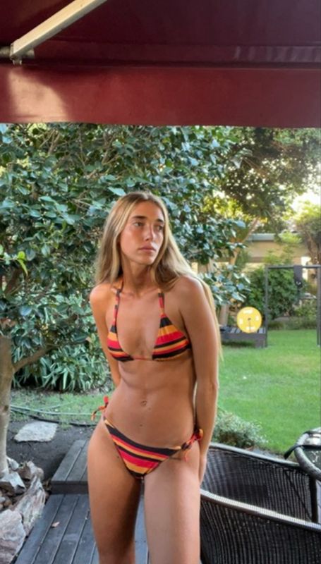 Bikini Zamira