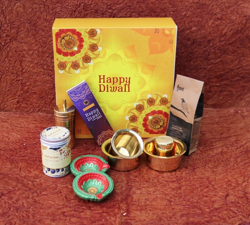 Customized Hamper 30