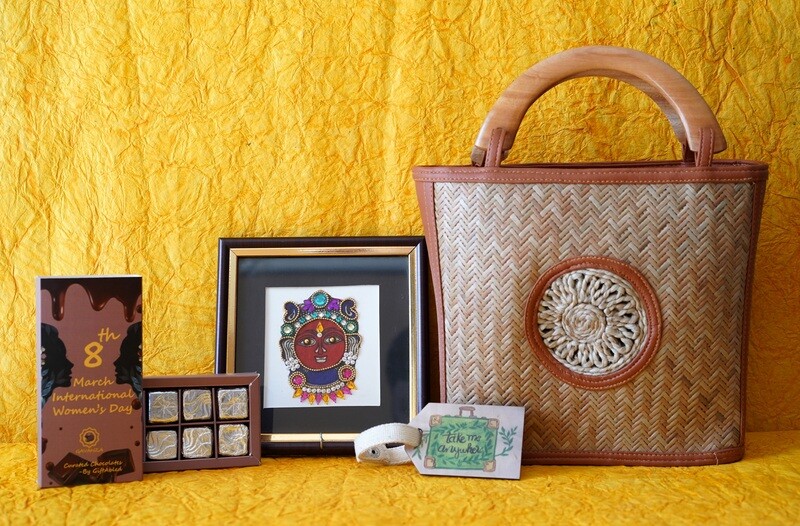 Minimalistic Women's Day Gift With Chocolates