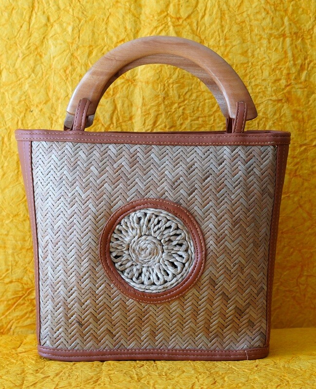 Neomi Wooden Handle Sheetalpati Bag