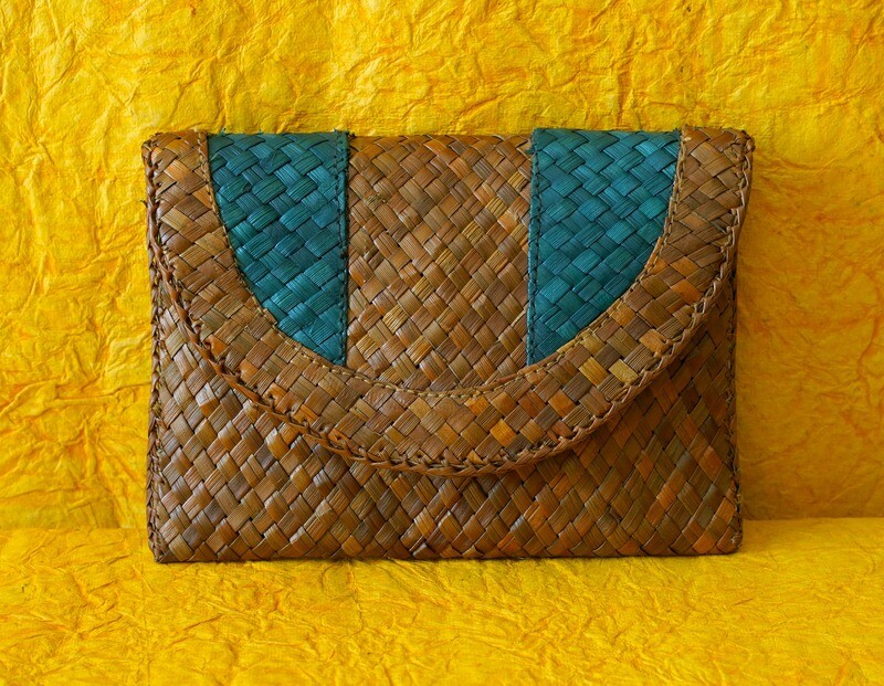Ivy Screw Pine Wallet