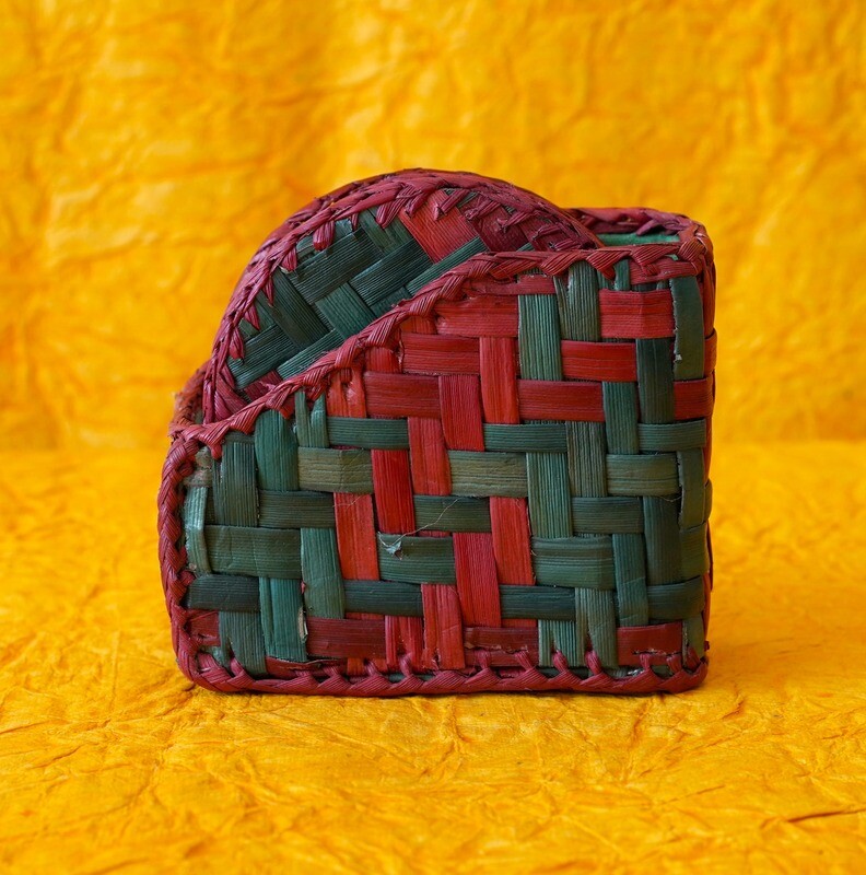 Milly Screwpine Coaster With Stand
