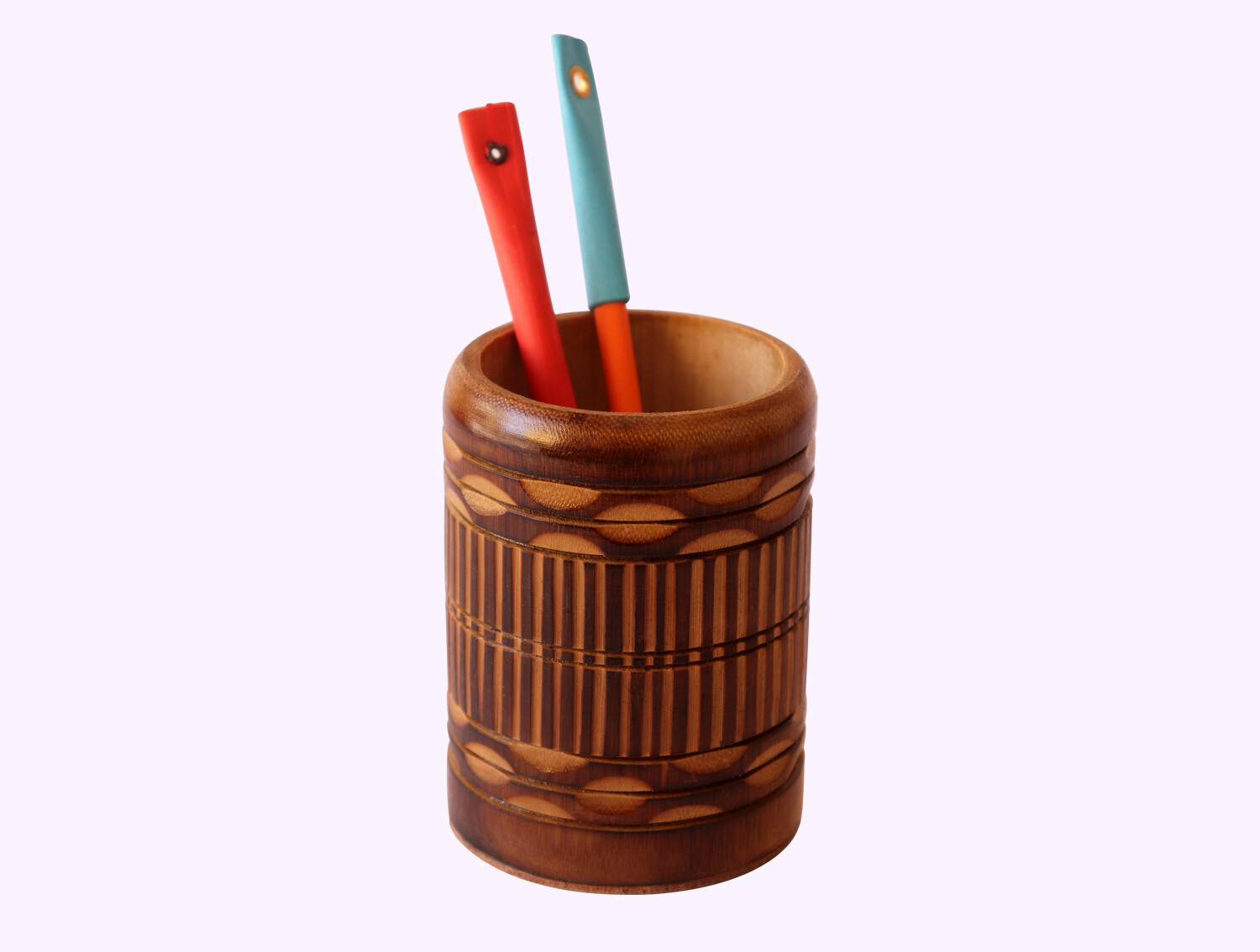 Bamboo Round Pen Stand