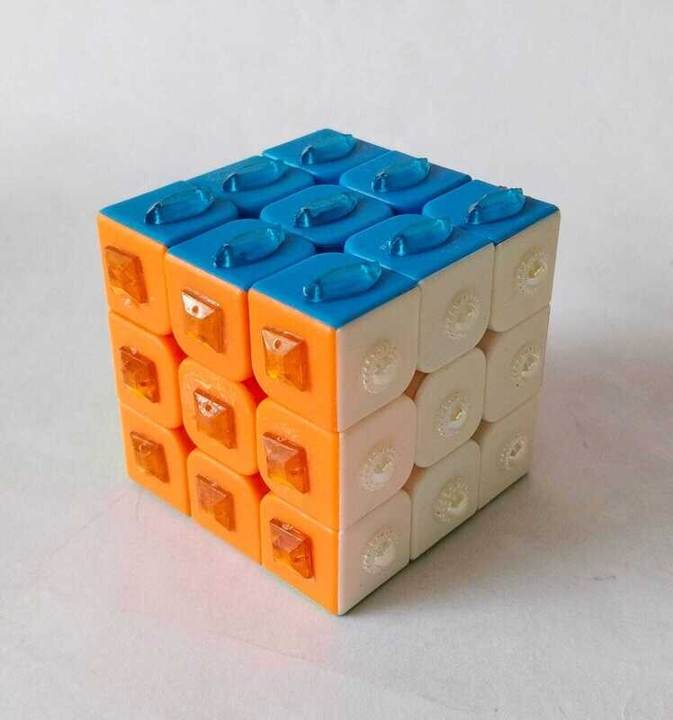 Tactile Rubik's Cube