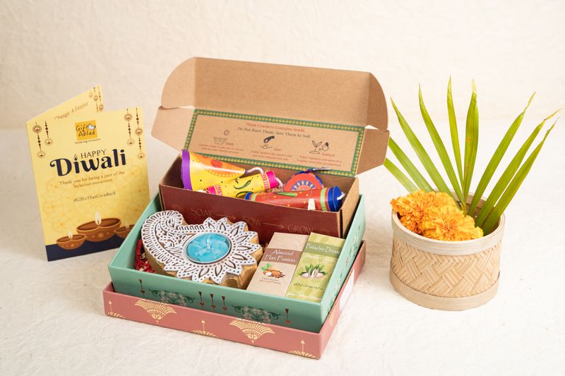 Diwali Sparkle Gift Hamper Diwali Sparkle Gift Hamper