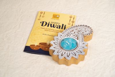 Wooden Hand Block Tea Light Candle Holder Wooden Hand Block Tea Light Candle Holder