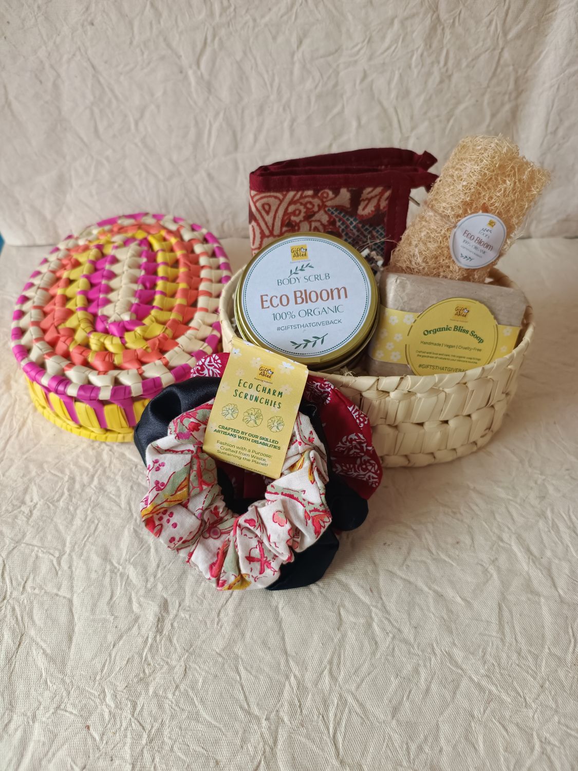 The Glow & Go Hamper The Glow & Go Hamper