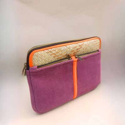Knitted Fabric & Sheetal Patti Laptop Sleeve – Stylish & Functional