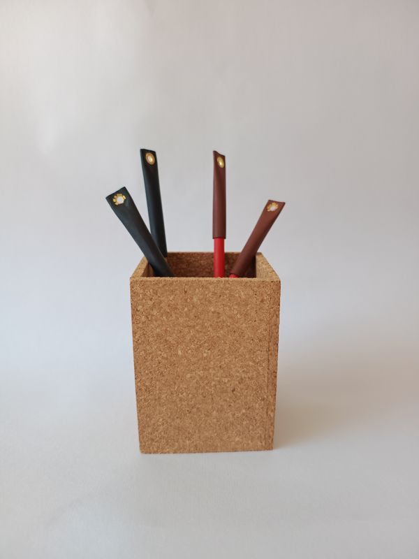 Cork Mate Penstand