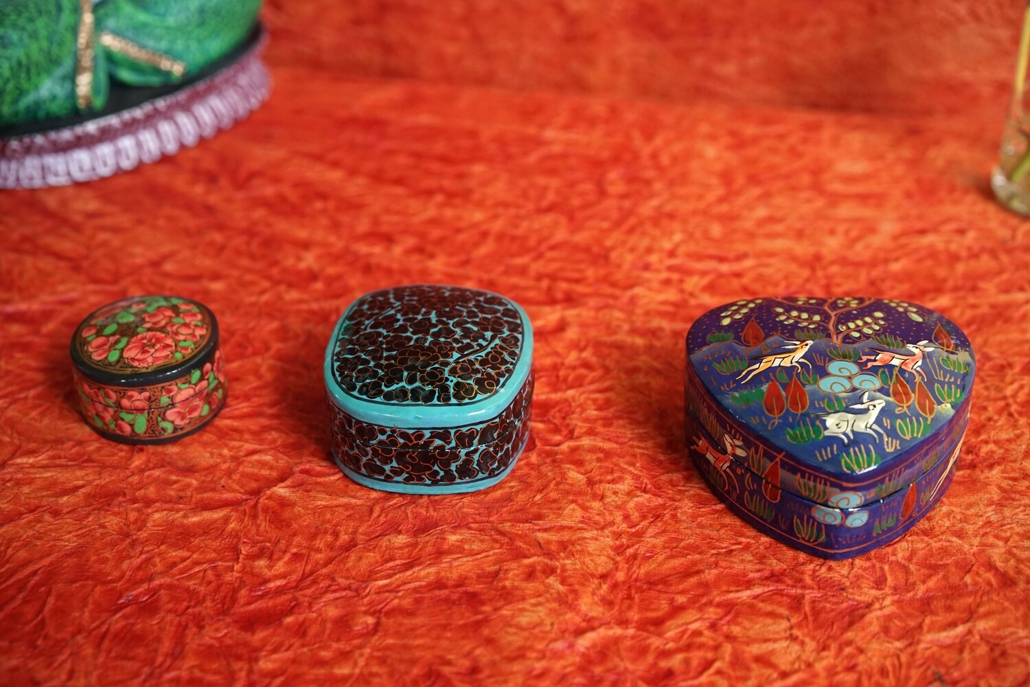 Kashmiri Assorted Trinket Box – Hand-Painted Paper Mâché Box Kashmiri Assorted Trinket Box – Hand-Painted Paper Mâché Box