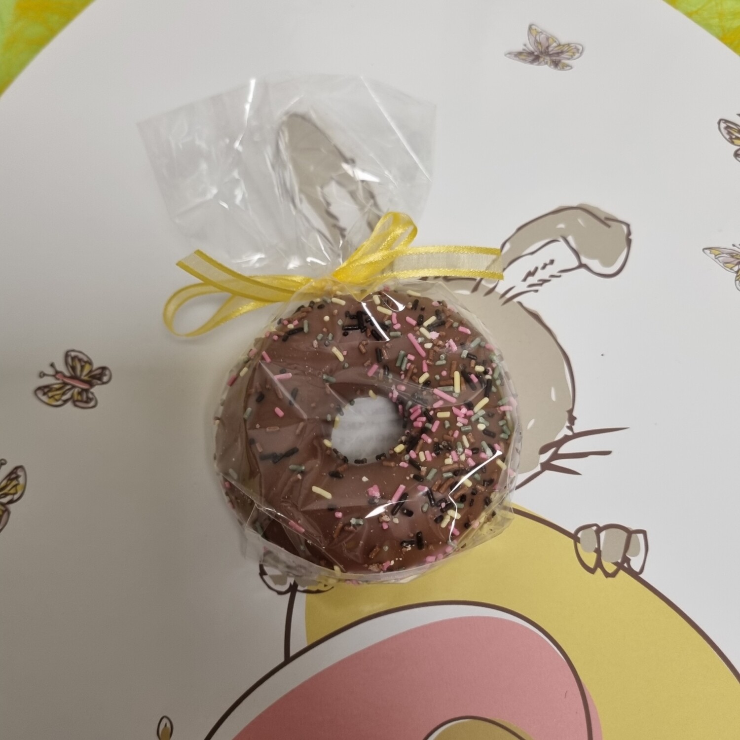 Gevulde donut in chocolade
