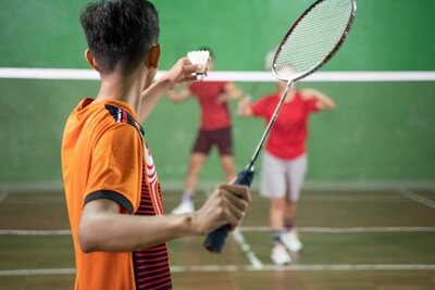 BADMINTON
