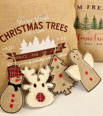 Set of hanging decorations