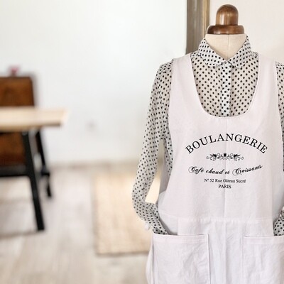 "La Boulangerie" Aprons: Comfort and aesthetics for your culinary moments