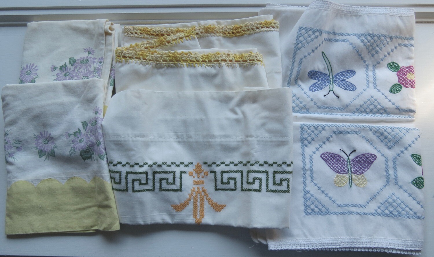 JUST REDUCED!!! ​Vintage: Lot of Pillowcases