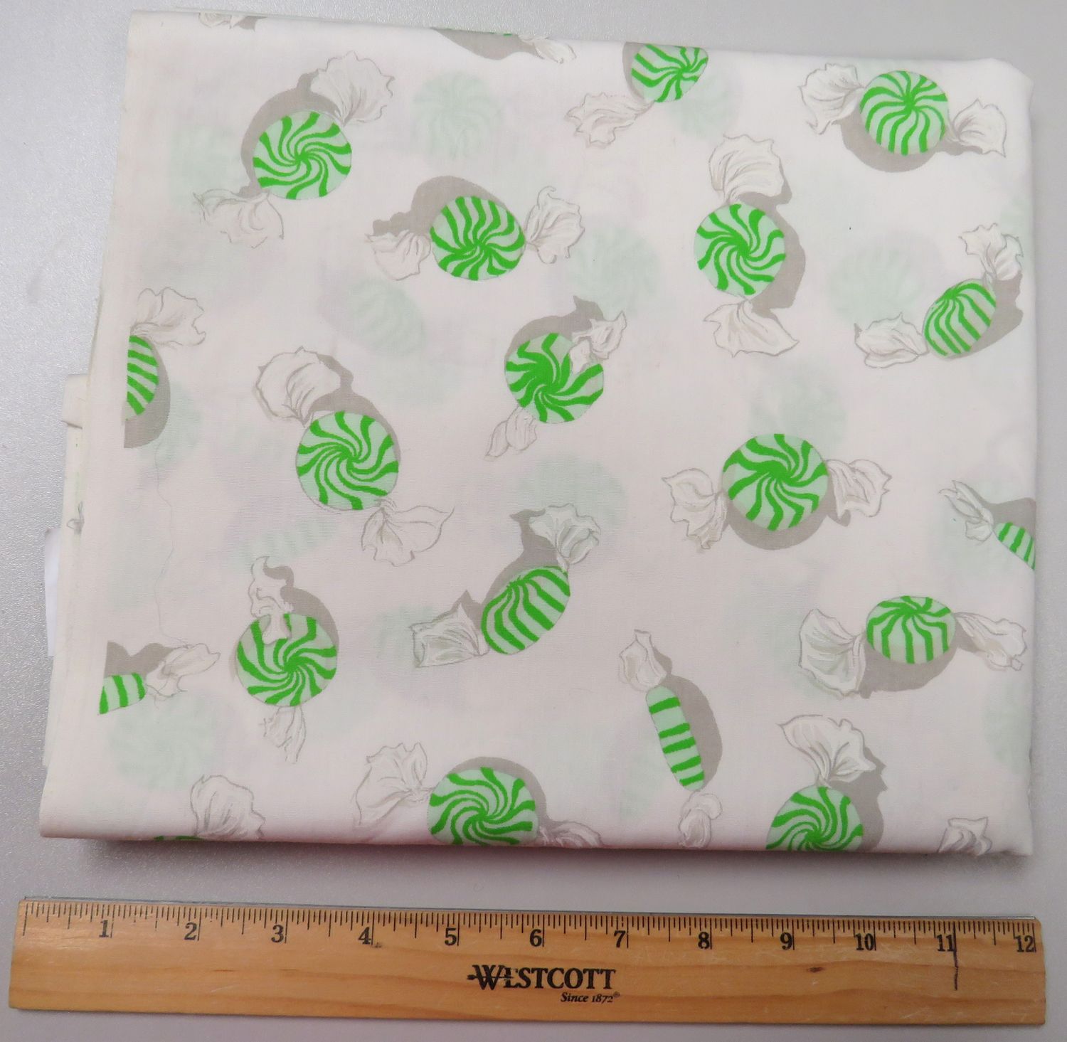 ​JUST REDUCED!!!  Fabric: Green Minty Candy