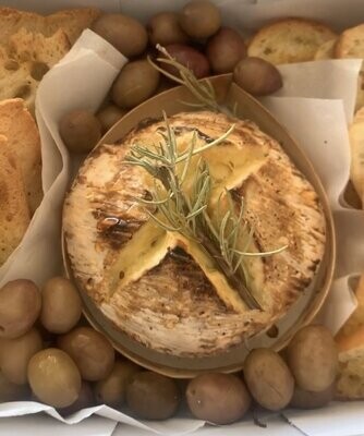 Baked Camembert and crostini's