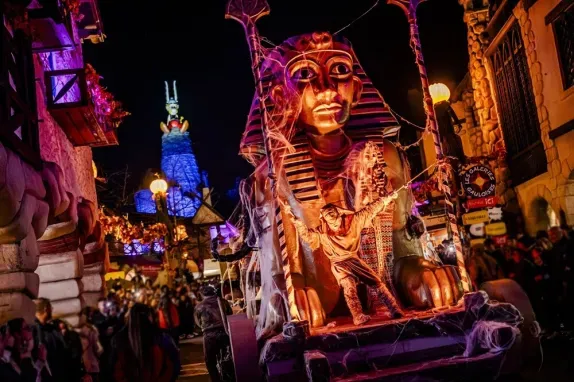 Parc Astérix - nocturne &quot;Peur sur le parc&quot;