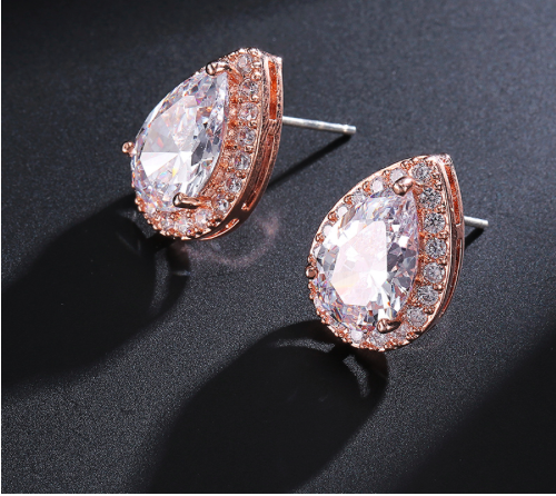 AAA Clear Cubic Zirconia Pear Shaped Earring