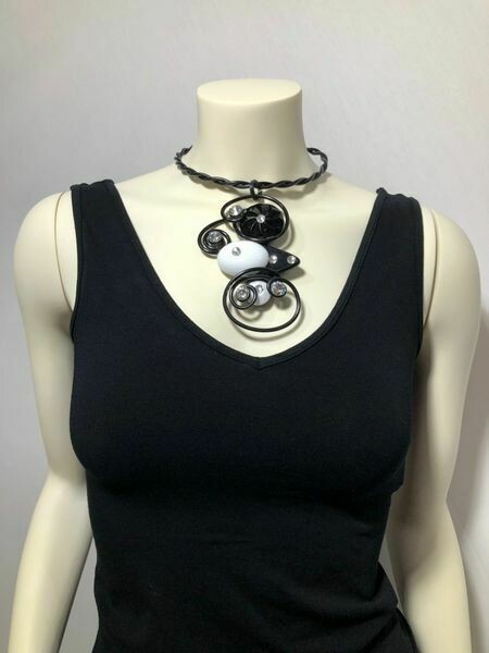 Jeff Lieb Black White Swarovski Crystal Necklace