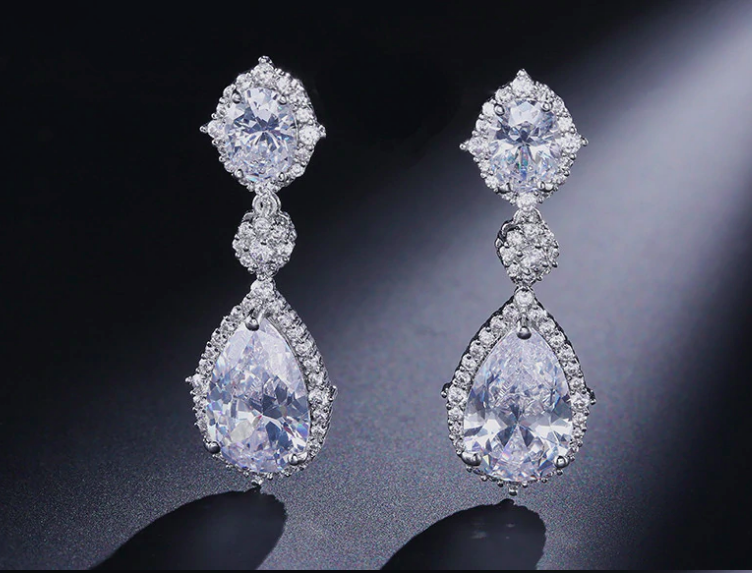 Enchanting Clear Crystal Pear Drop Earrings