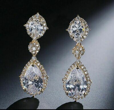 Enchanting Clear Crystal Pear Drop Earrings