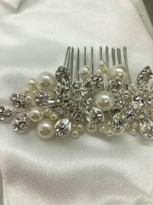 Beautiful Crystal Large Pearl Straight Hair Comb