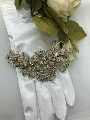 Gold Leaf Crystal Bow Detail Hair Clip