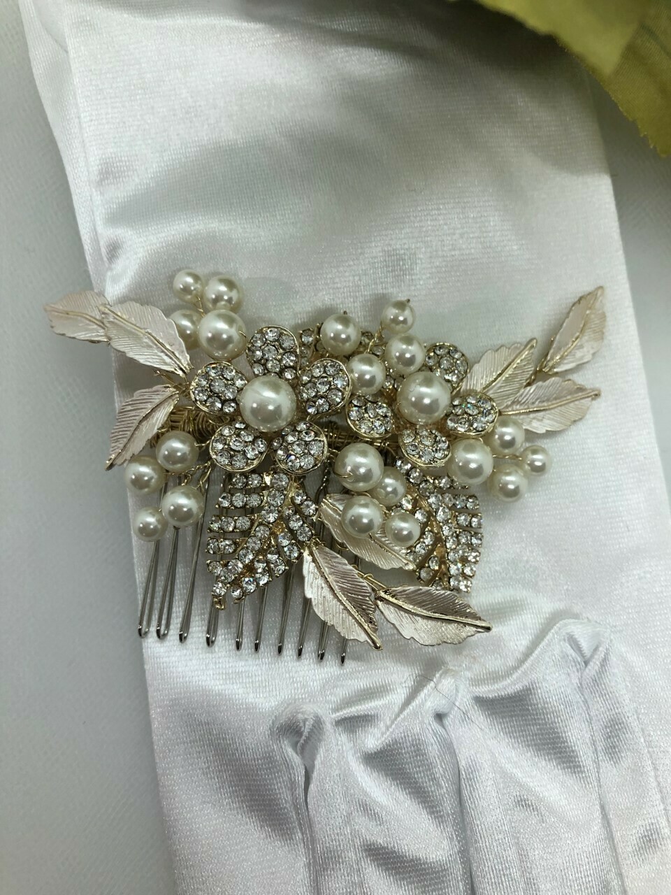 Brushed Leaves/Pearl Gold Floral Hair Comb
