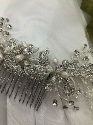 Dramatic Crystal/Pearl Large Back Hair Comb