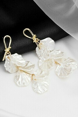 Pearl Shell Petal Drop Earrings