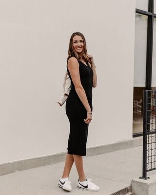 V-Neck/Scoop Midi Dress