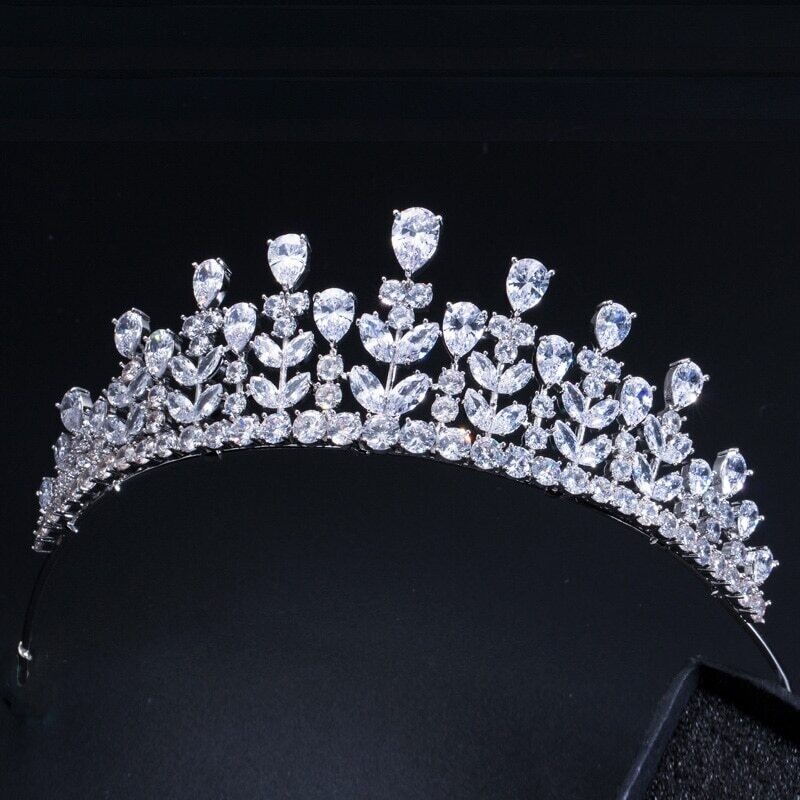 Breathtaking  Teardrop/Marquies Cubic Zirconia Tiara