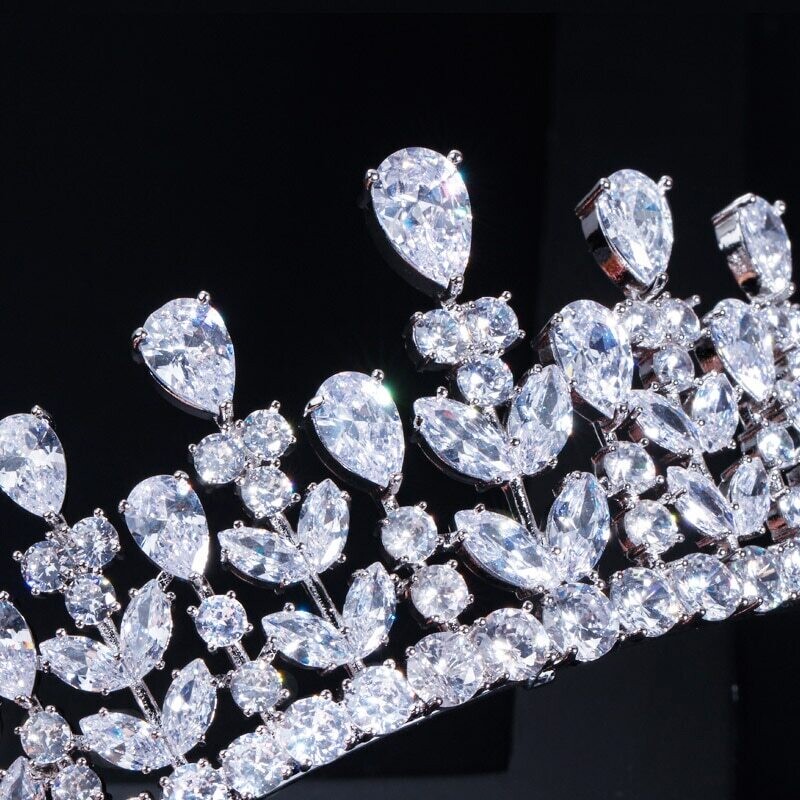 Breathtaking  Teardrop/Marquies Cubic Zirconia Tiara