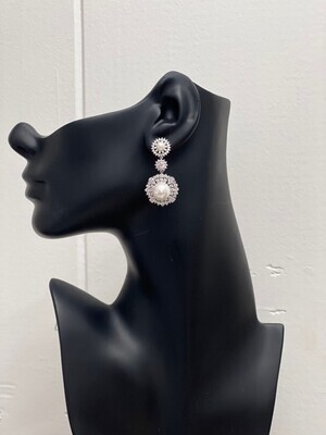 Unique Round Cluster Pearl Center Drop Earring