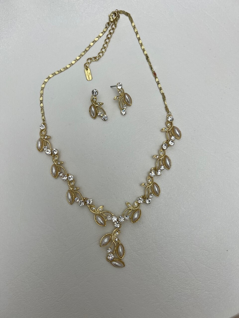 Gold Cream Pearl Crystal Leaf Style Set