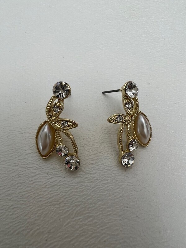 Gold Cream Pearl Crystal Leaf Style Set