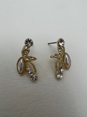 Gold Cream Pearl Crystal Leaf Style Set