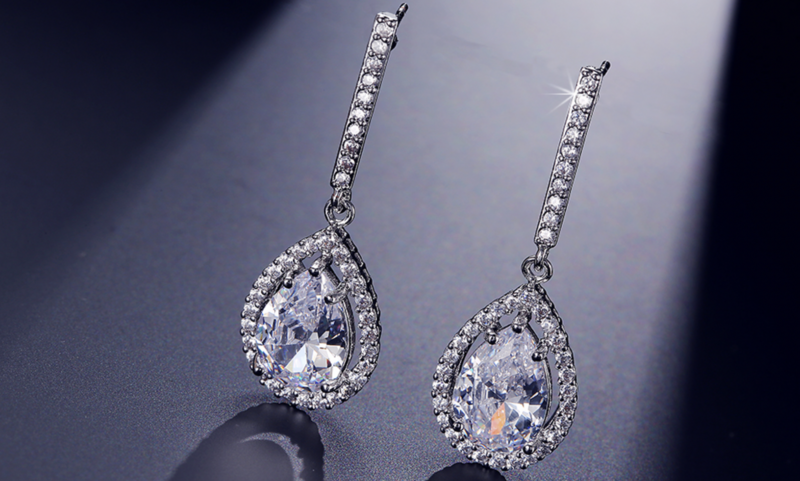 AAA Cubic Zirconia Straight Halo Teardrop Earing