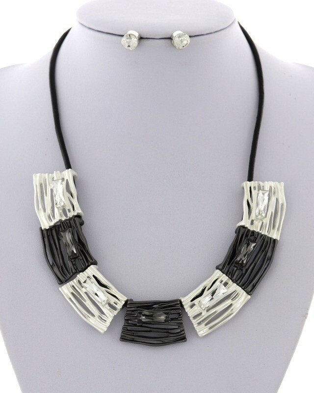 Glass /Black Cord Fashion Necklace &amp; Earring Set 