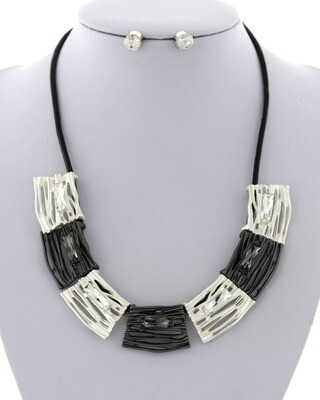 Glass /Black Cord Fashion Necklace & Earring Set 
