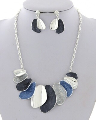 Silver/Blue/Grey Hammered Necklace & Earring Set
