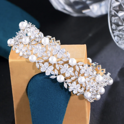 Stunning AAA Cubic Zirconia Marquise/Pear/Pearl Bracelet